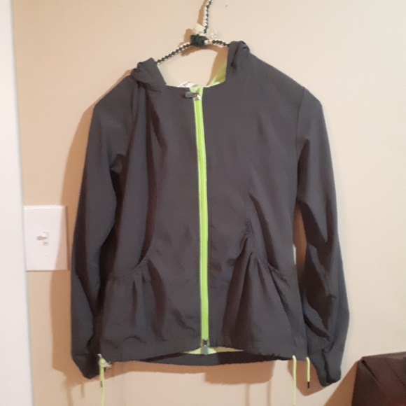 TRIPLE FLIP sz 4 grey/lime green jacket